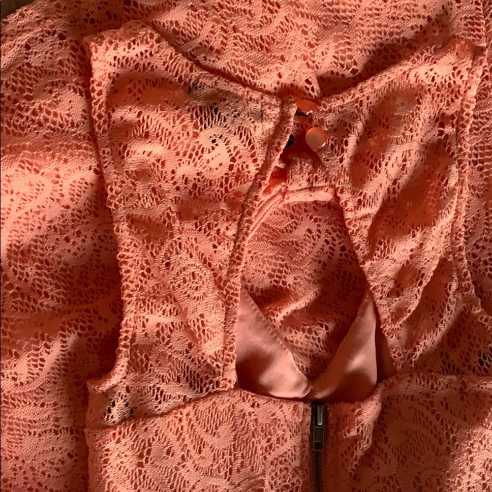 Crocheted Keyhole Dress - Picture 3 of 3